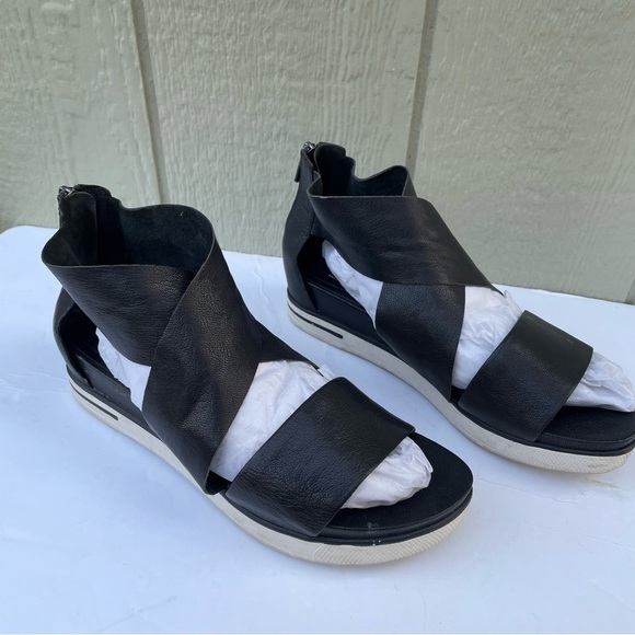 Eileen Fisher‎ Sandals Womens 9 Black Sport Tumbled Leather Wedge Heel Sneaker - Picture 4 of 16
